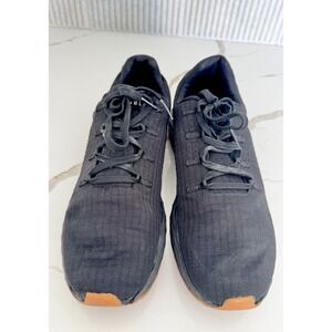 NOBULL Ripstop Runner Mens 10.5 Black Gum Sole Performance Training Shoes